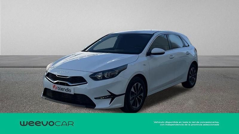 Usado Kia Ceed 100 CV (73 kW) 2025 Blanco Utilitario