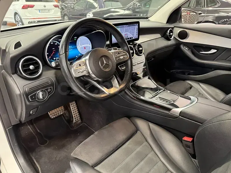 Usado Mercedes GLC220 194 CV (142 kW) 2022 Blanco SUV