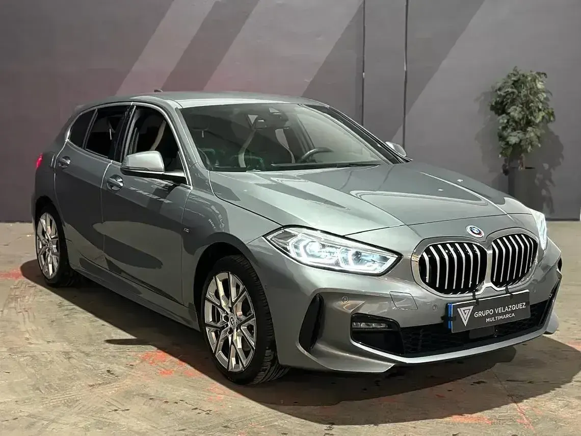 Usado BMW 118 136 CV (100 kW) 2023 Negro Utilitario