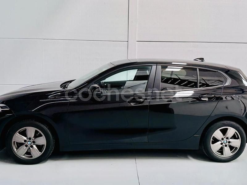 Usado BMW 118 136 CV (100 kW) 2021 Negro Utilitario