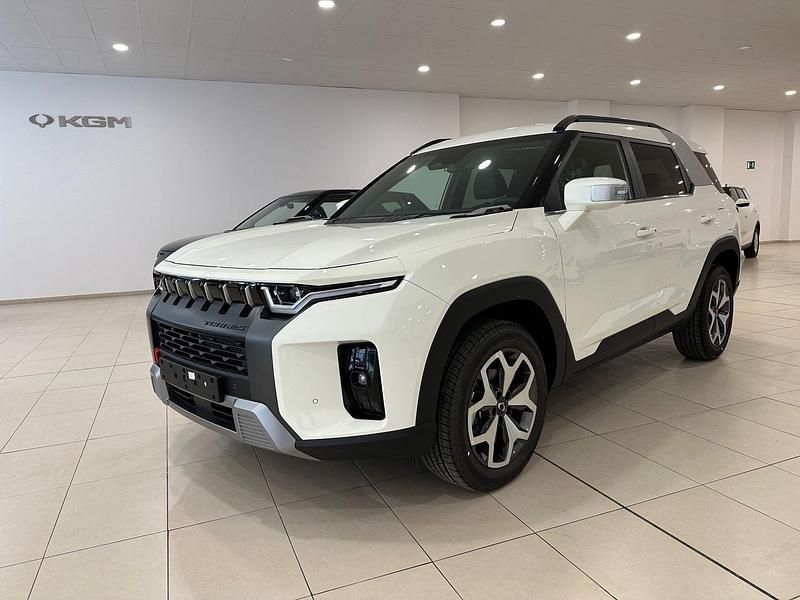 Blanco Nuevo 2024 Ssangyong Torres SUV | 29.990 € - Imagen 1/4
