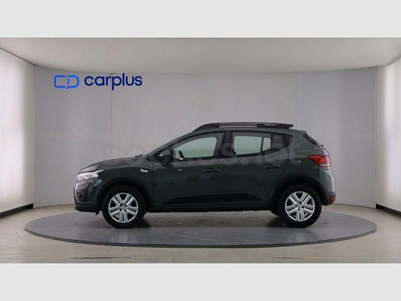 Usado Dacia Sandero Expression 91 CV (66 kW) 2024 Gris urban (metalizado) Utilitario