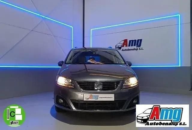 Usado Seat Alhambra Style 150 CV (110 kW) 2022 Gris Monovolumen