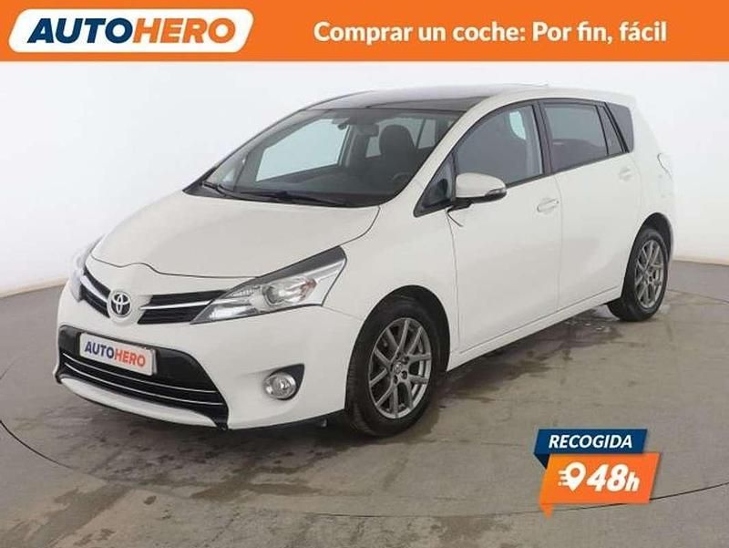 Usado Toyota Verso Advance 110 CV (80 kW) 2015 Blanco Monovolumen
