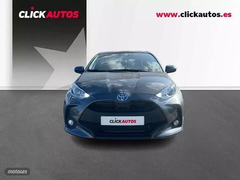 Usado Toyota Yaris Hybrid Active 116 CV (85 kW) 2025 Gris