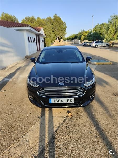 Negro Usado 2019 Ford Mondeo Titanium Berlina | 15.500 € (Buen precio) - Imagen 1/4