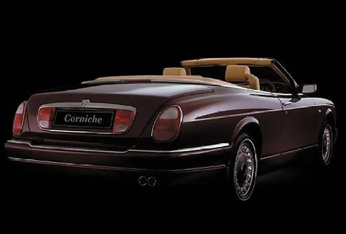 Usado Rolls Royce Corniche 329 CV (241 kW) 2000 Azul Descapotable