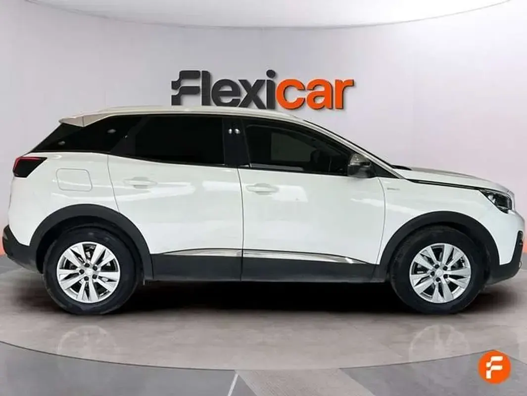 Usado Peugeot 3008 Style 131 CV (96 kW) 2020 Blanco SUV