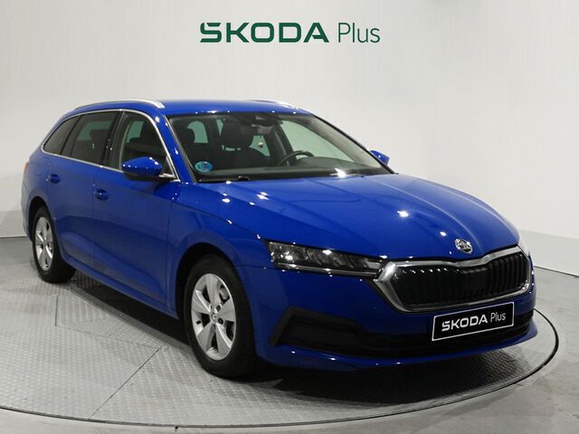 Azul Usado 2022 Skoda Octavia Ambition Familiar | 20.500 € (Un poco caro) - Imagen 1/4