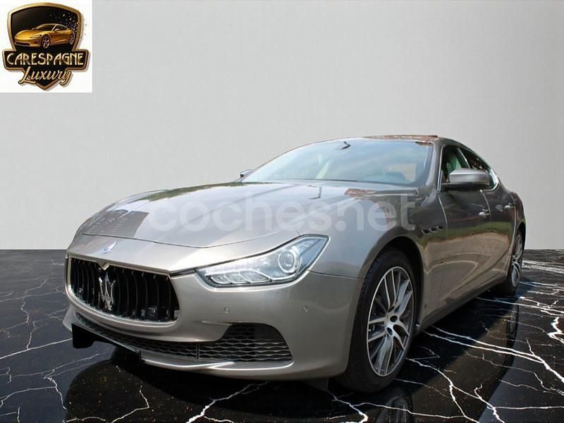 Gris / plata Usado 2020 Maserati Ghibli Berlina | 48.900 € - Imagen 1/4