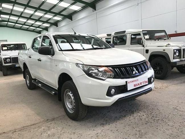 Usado Mitsubishi L200 154 CV (113 kW) 2016 Blanco Recogida