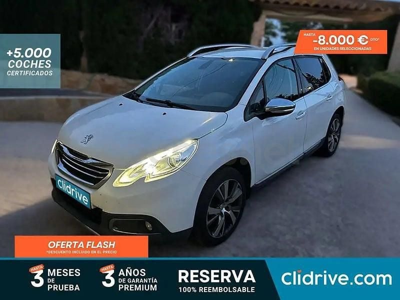 Usado Peugeot 2008 Allure 100 CV (73 kW) 2016 Blanco SUV
