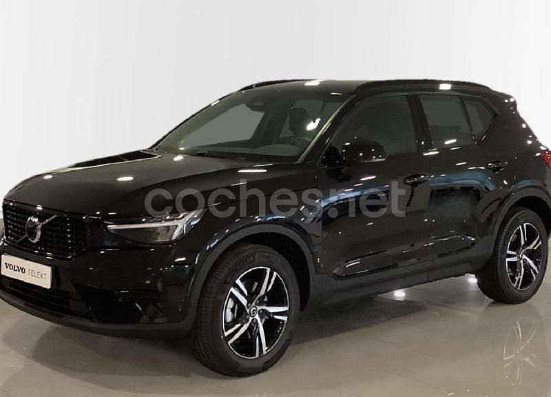 Negro Nuevo 2025 Volvo XC40 Plus SUV | 38.700 € (Buen precio) - Imagen 1/4