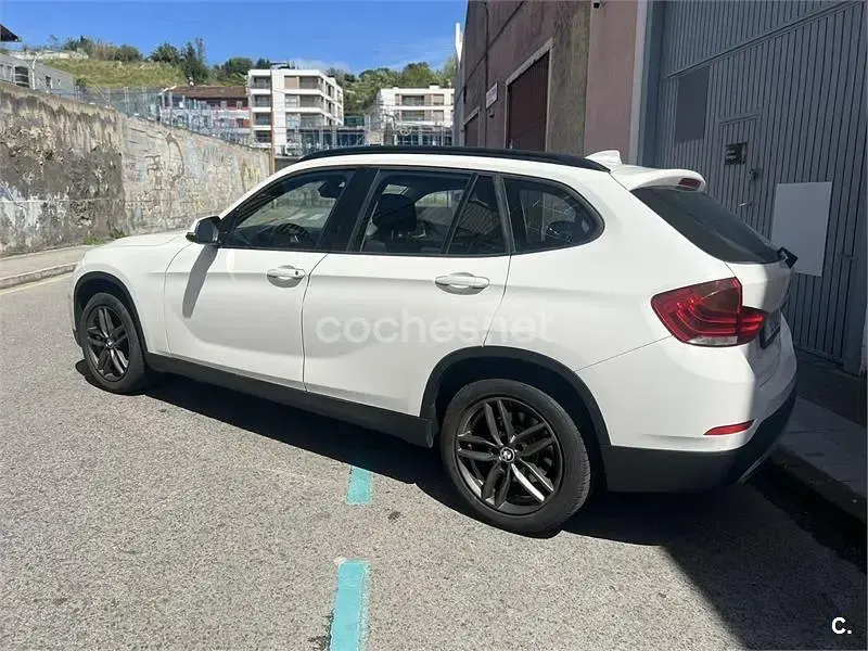 Usado BMW X1 Comfort Edition 136 CV (100 kW) 2015 Blanco SUV