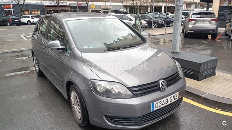 Gris / plata Usado 2009 VW Golf Plus Cross Advance Monovolumen | 7000 € (Precio justo) - Imagen 1/4