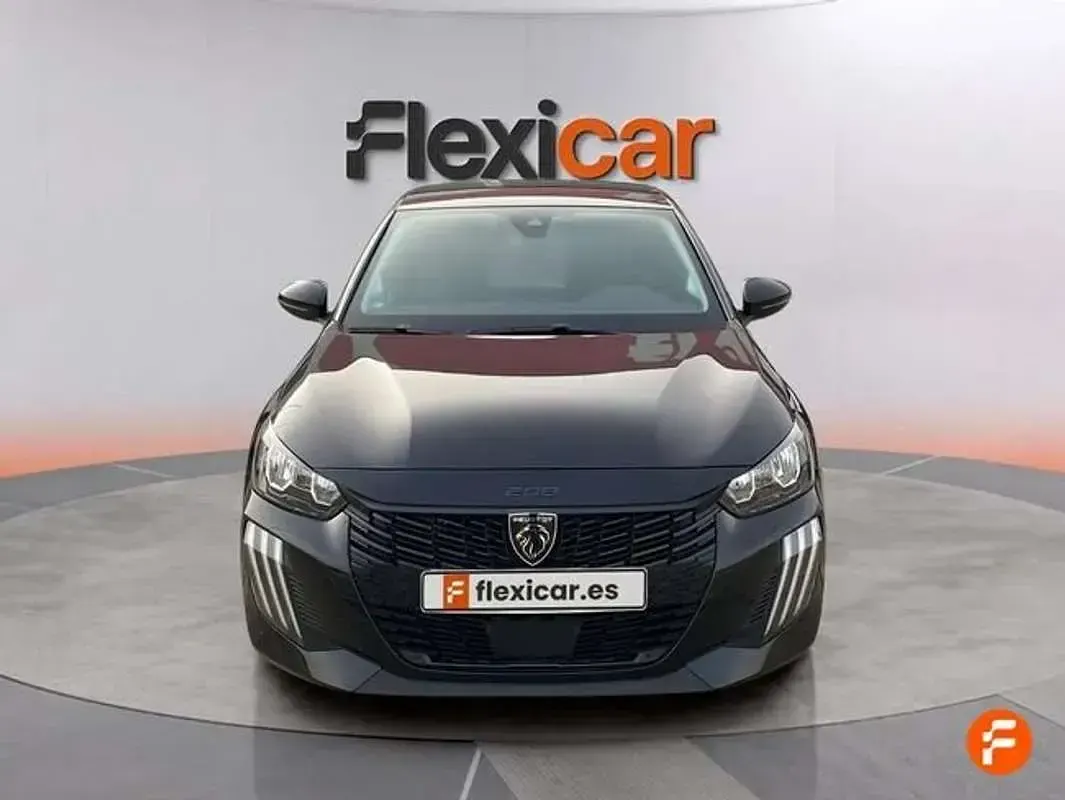 Usado Peugeot 208 Allure 101 CV (74 kW) 2025 Negro Utilitario
