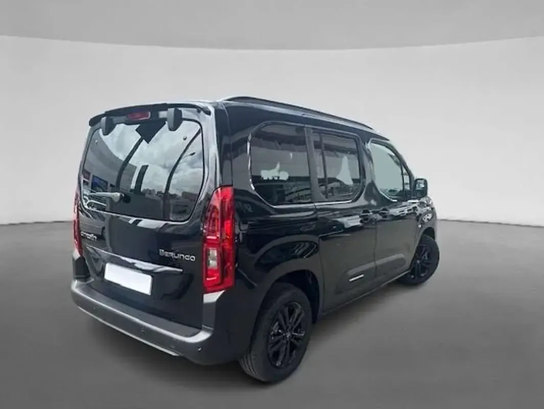 Usado Citroën Berlingo 102 CV (75 kW) 2025 Negro Monovolumen