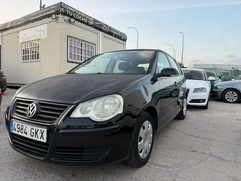 Usado VW Polo United 70 CV (51 kW) 2009 Negro Utilitario