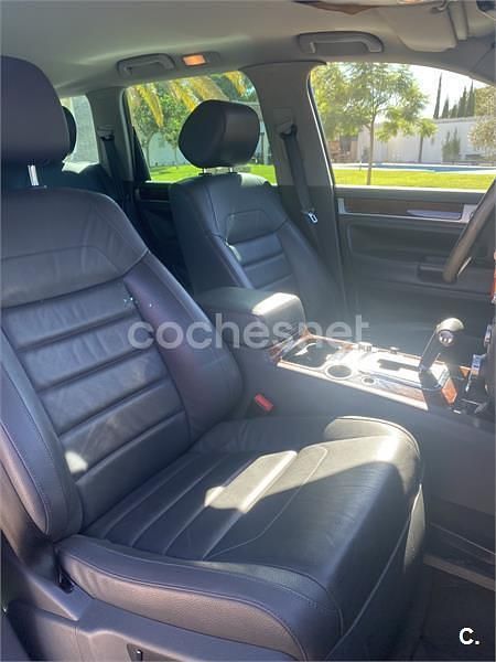 Usado VW Touareg 225 CV (165 kW) 2007 Marrón SUV