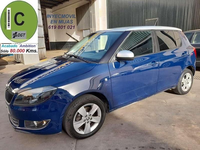 Azul Usado 2014 Skoda Fabia Ambition Utilitario | 9490 € (Un poco caro) - Imagen 1/4