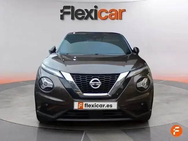 Usado Nissan Juke Acenta 114 HP (83 kW) 2022 Castanho SUV