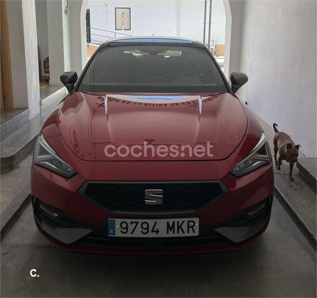 Rojo Usado 2023 Seat Leon FR Berlina | 25.000 € (Caro) - Imagen 1/4