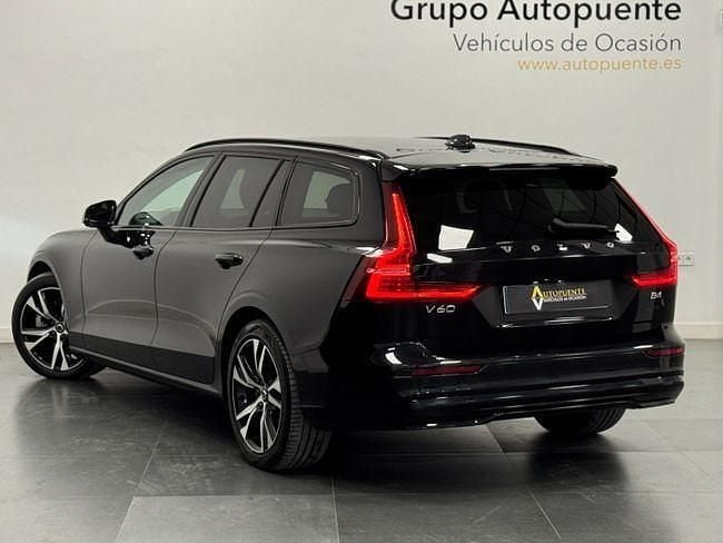 Usado Volvo V60 Plus 197 CV (144 kW) 2022 Negro Familiar
