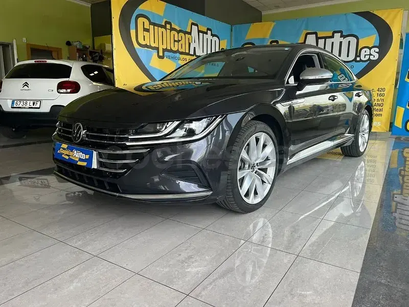 Usado VW Arteon Elegance 218 CV (160 kW) 2023 Negro Berlina