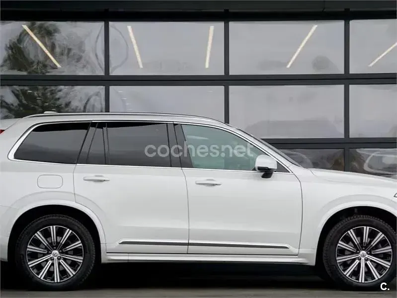 Usado Volvo XC90 Plus 235 CV (172 kW) 2024 Blanco SUV
