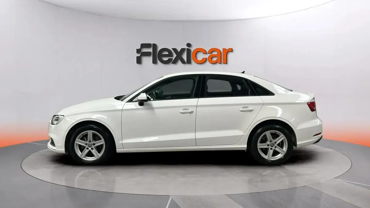 Usado Audi A3 Premium 116 CV (85 kW) 2019 Blanco Berlina