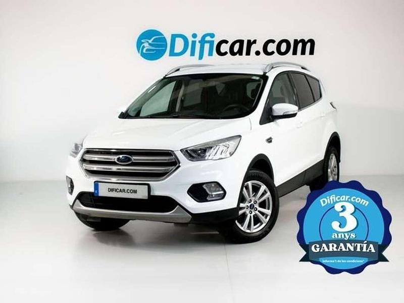 Usado Ford Kuga Trend 120 CV (88 kW) 2019 Blanco SUV