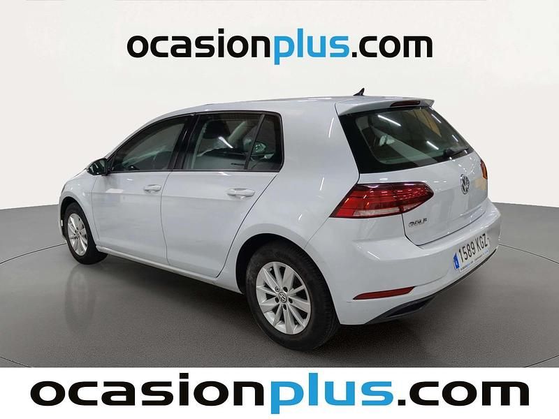 Usado VW Golf VII Edition 110 CV (80 kW) 2018 Gris plata Utilitario