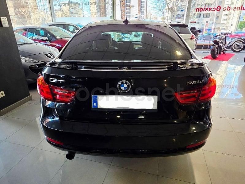 Usado BMW 318 Gran Turismo 143 CV (105 kW) 2015 Negro Berlina