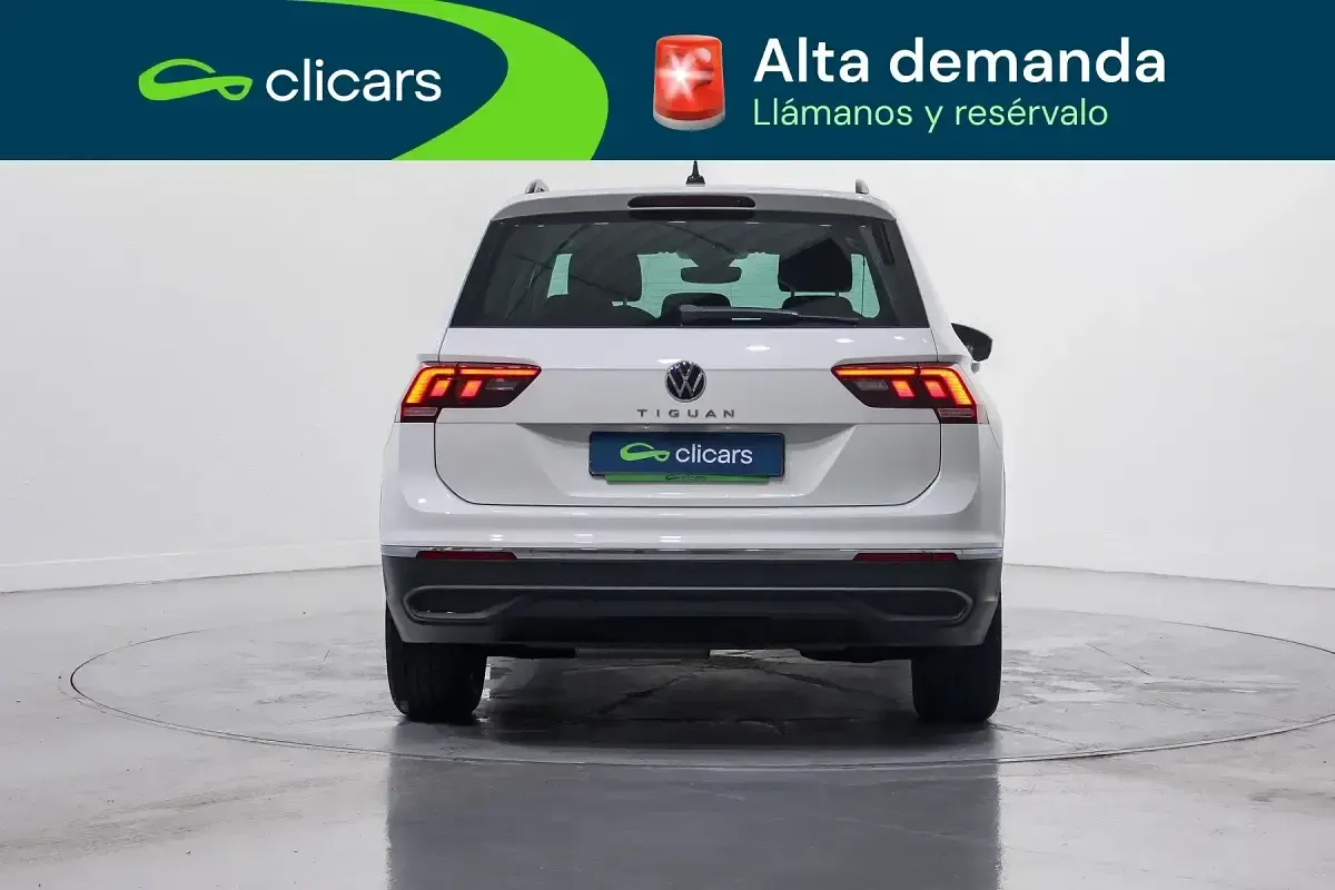 Usado VW Tiguan Life 150 CV (110 kW) 2022 Blanco SUV