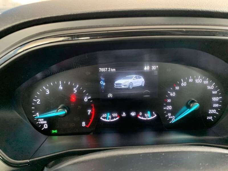 Usado Ford Focus ST-Line 124 CV (91 kW) 2020 Azul báltico Berlina