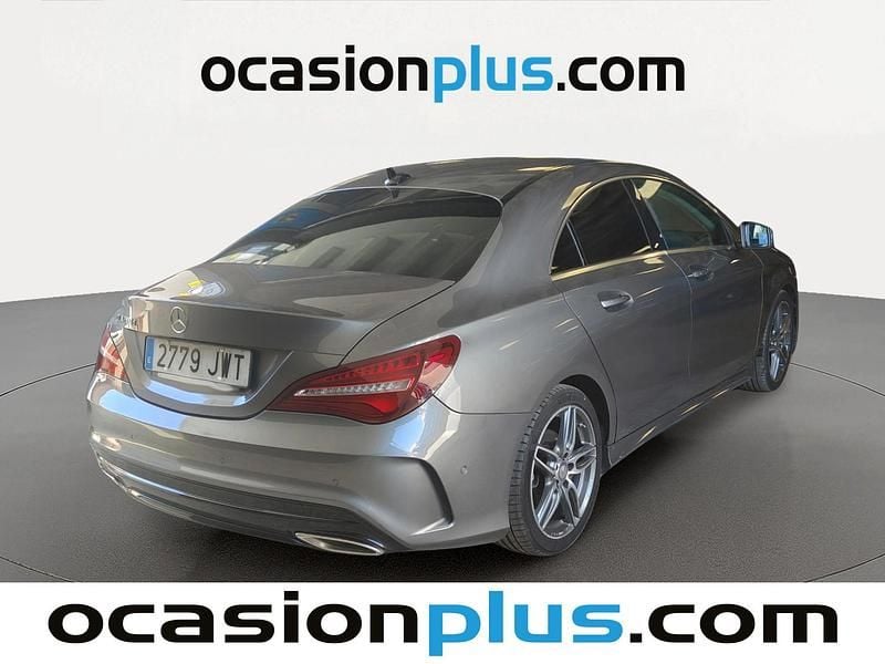 Usado Mercedes CLA200 AMG 136 CV (100 kW) 2017 Gris Berlina