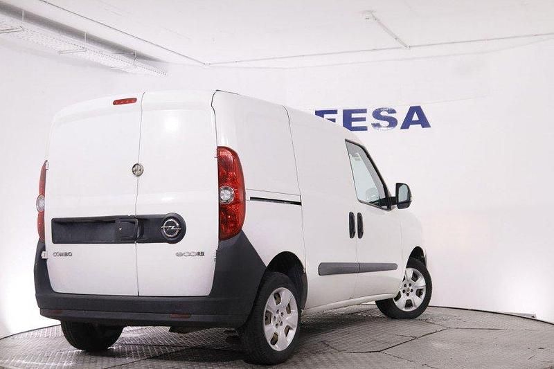 Usado Opel Combo Eco 95 CV (69 kW) 2018 Blanco Van
