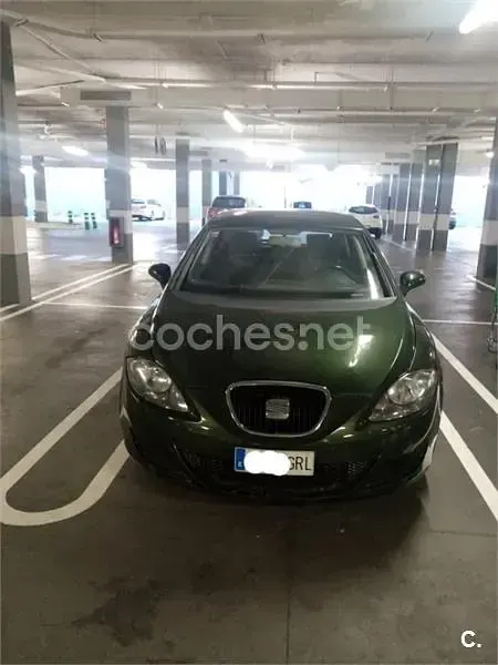 Usado Seat Leon Style 105 CV (77 kW) 2010 Verde Utilitario