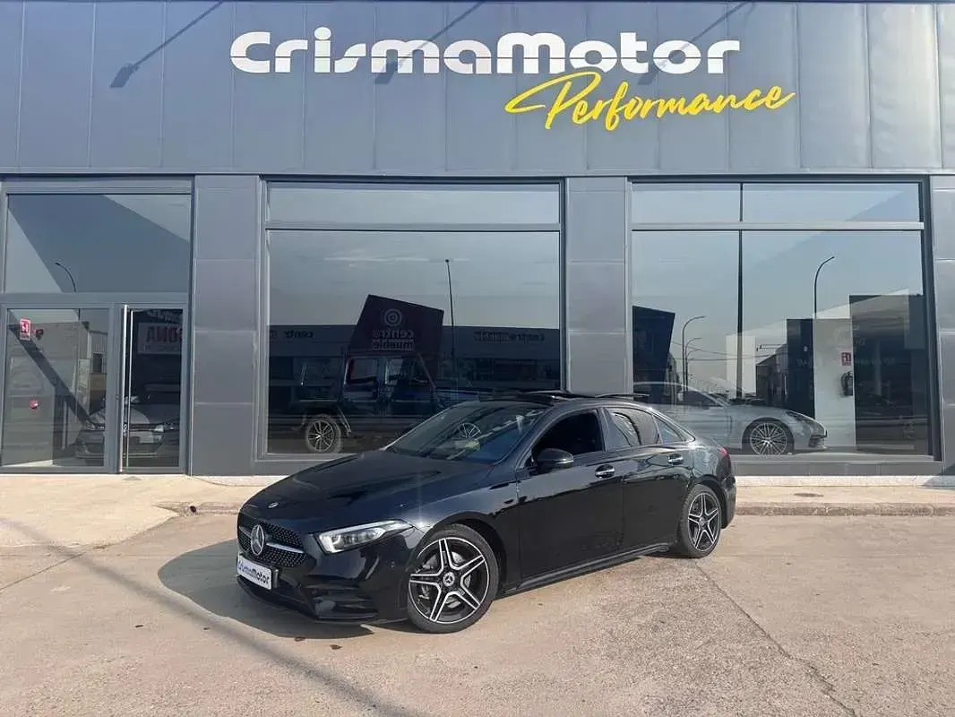 Usado Mercedes A200 163 CV (119 kW) 2022 Negro Berlina