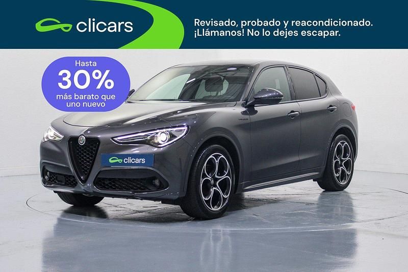 Usado Alfa Romeo Stelvio Veloce 210 CV (154 kW) 2021 Gris / plata SUV