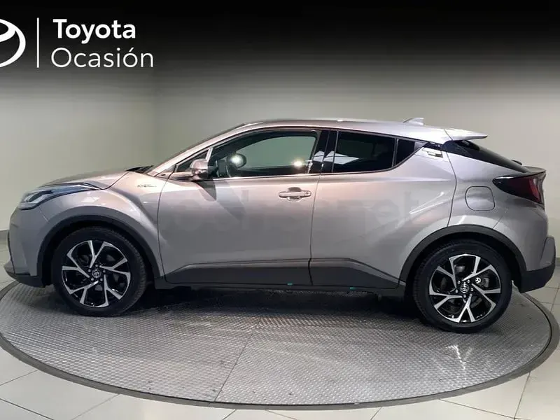 Usado Toyota C-HR Advance 184 CV (135 kW) 2021 Gris / plata SUV