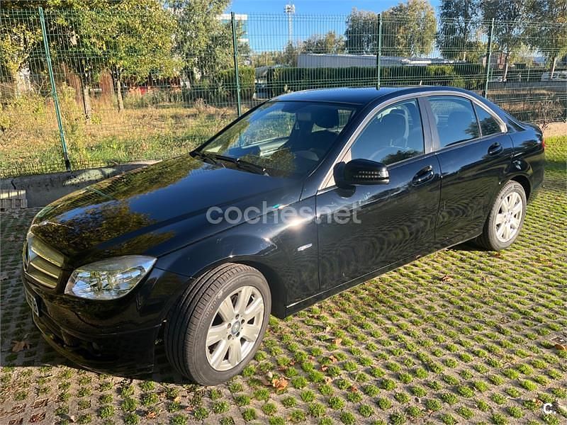 Usado Mercedes C220 Avantgarde 170 CV (125 kW) 2011 Negro Berlina