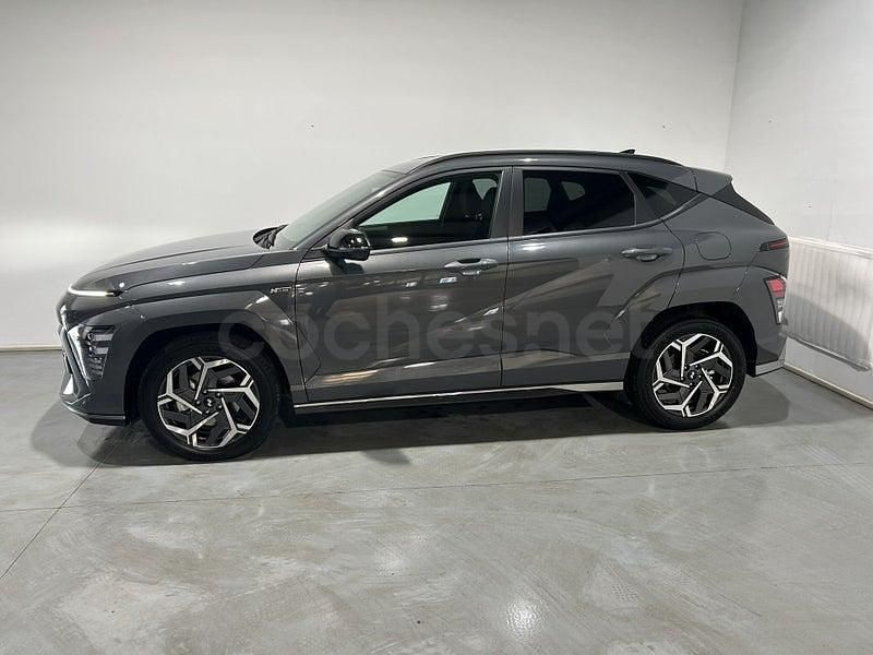 Usado Hyundai Kona N Line 129 CV (94 kW) 2025 Gris / plata SUV
