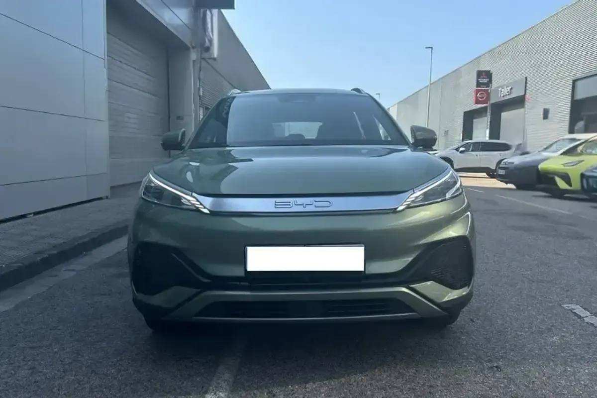 Usado BYD Atto 3 Comfort 150 kW (204 CV) 2024 Verde