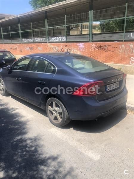 Azul Usado 2010 Volvo S60 Momentum Berlina | 5500 € (Precio justo) - Imagen 1/4