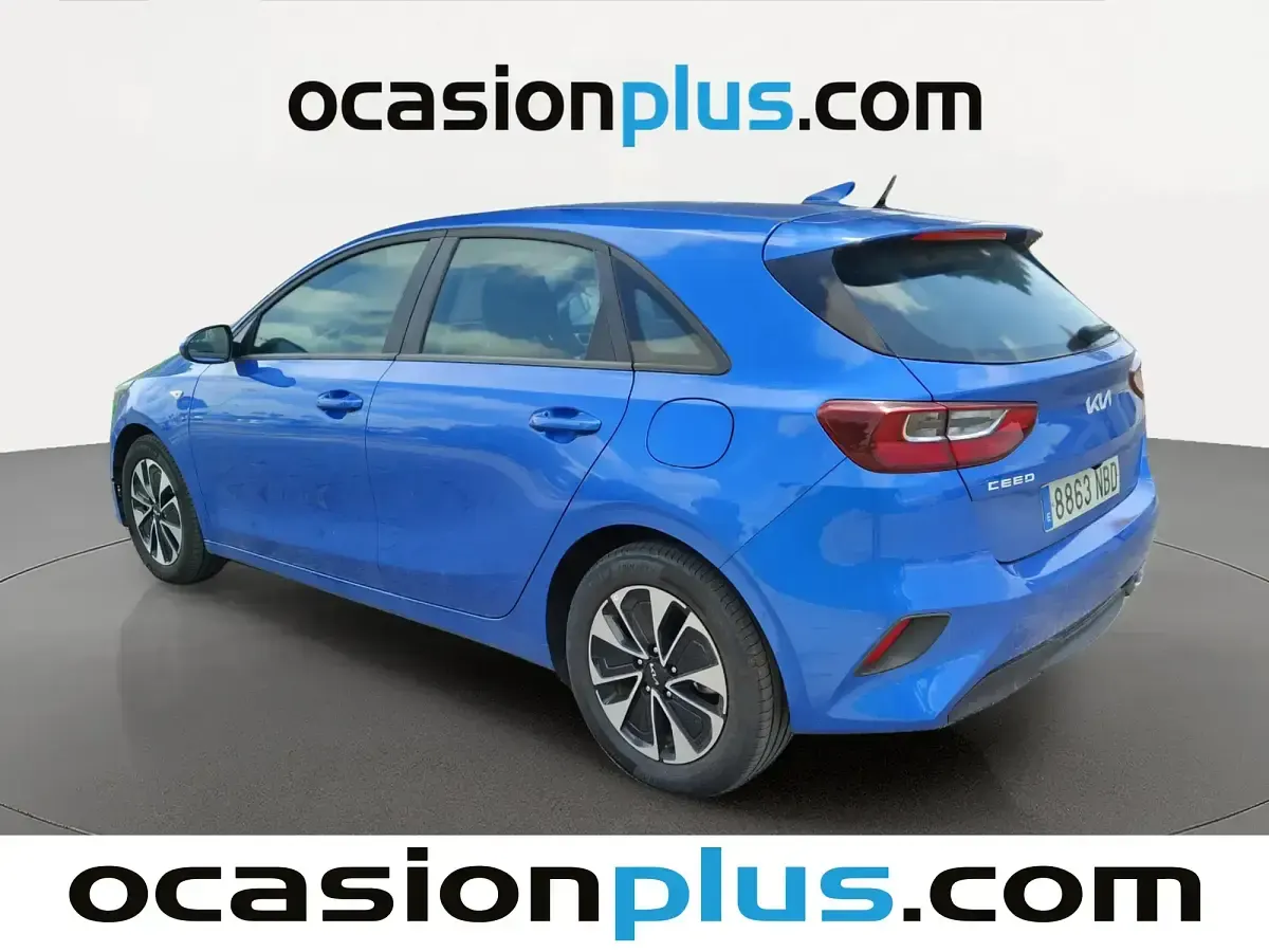 Usado Kia Ceed 100 CV (73 kW) 2025 Azul Utilitario