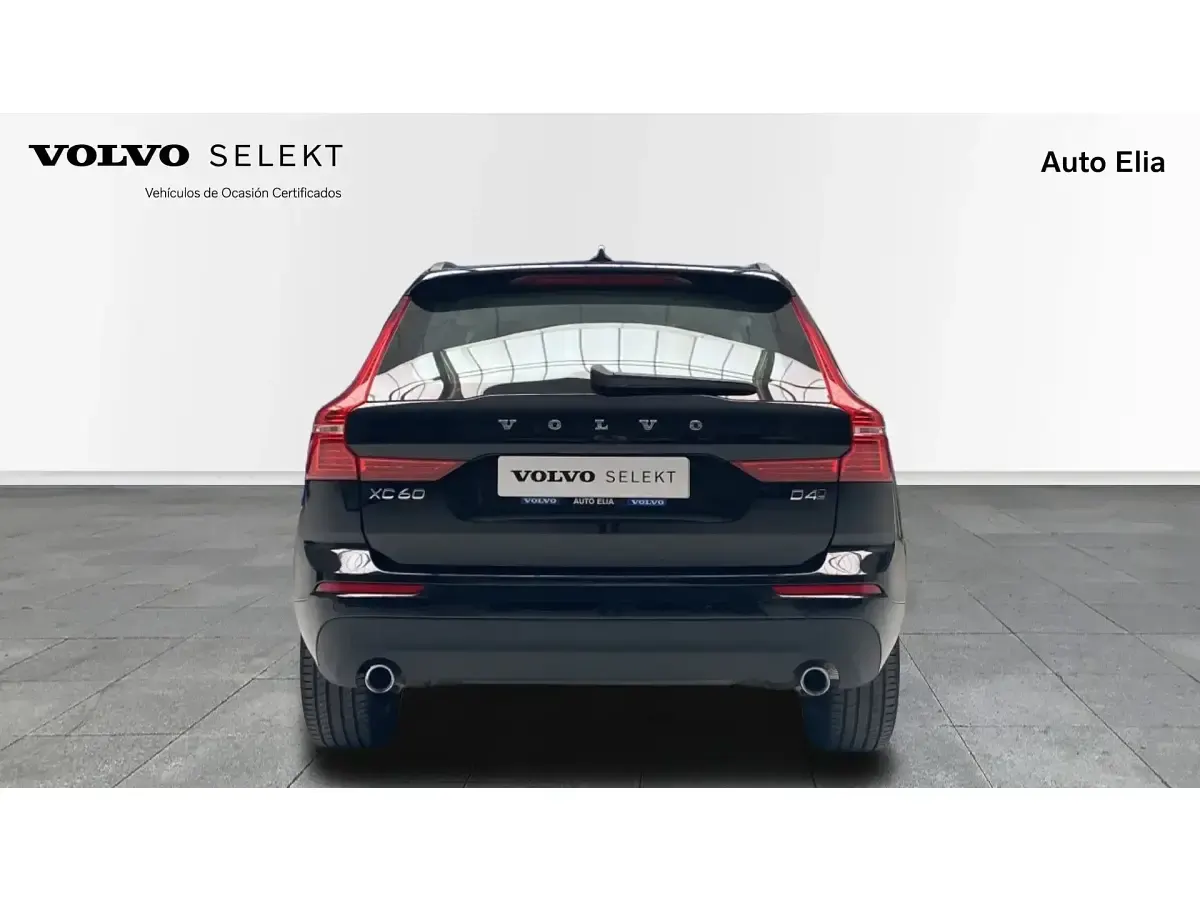 Usado Volvo XC60 Momentum 190 CV (139 kW) 2018 Negro SUV