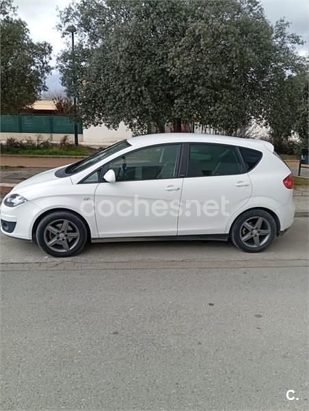 Blanco Usado 2014 Seat Altea I-Tech Monovolumen | 6500 € (Precio justo) - Imagen 1/4