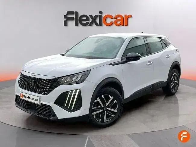 Usado Peugeot 2008 Active 100 CV (73 kW) 2023 Blanco SUV