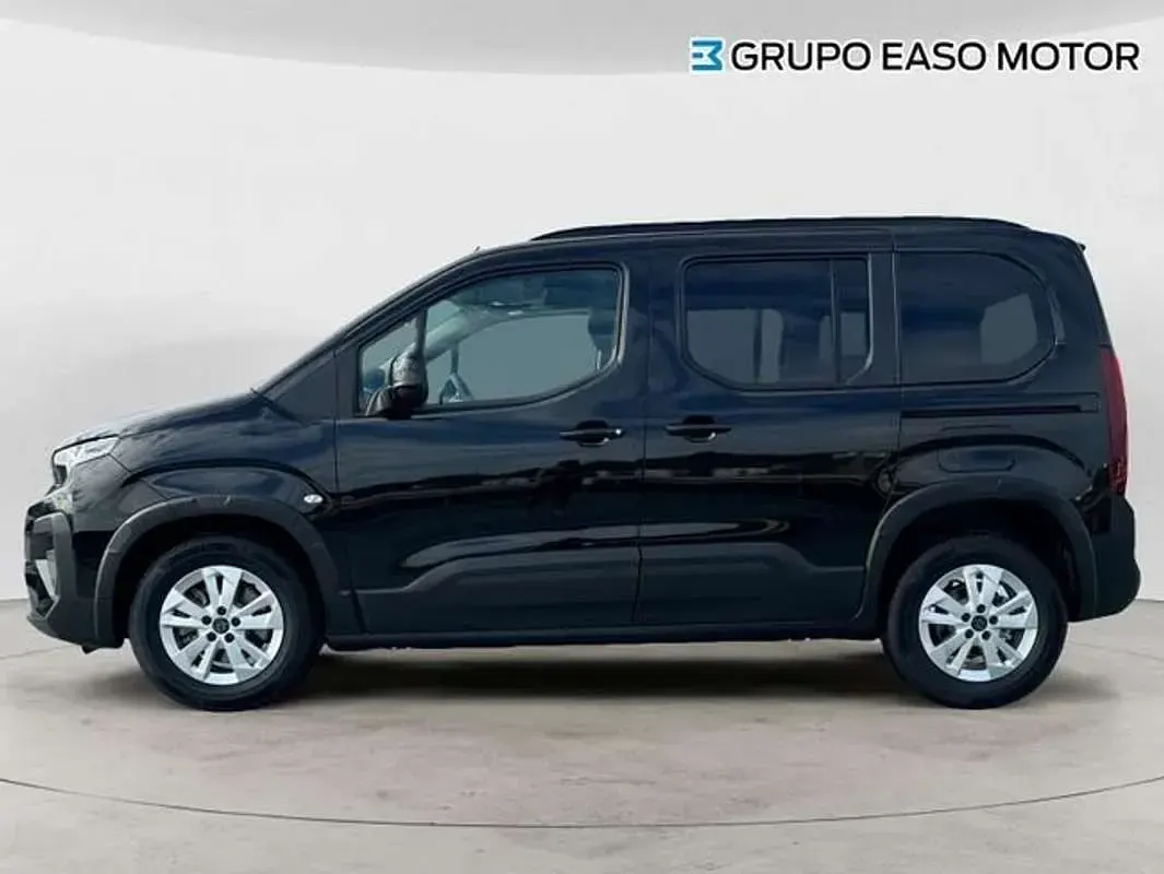 Nuevo Peugeot Rifter Allure 101 CV (74 kW) 2026 Negro Monovolumen